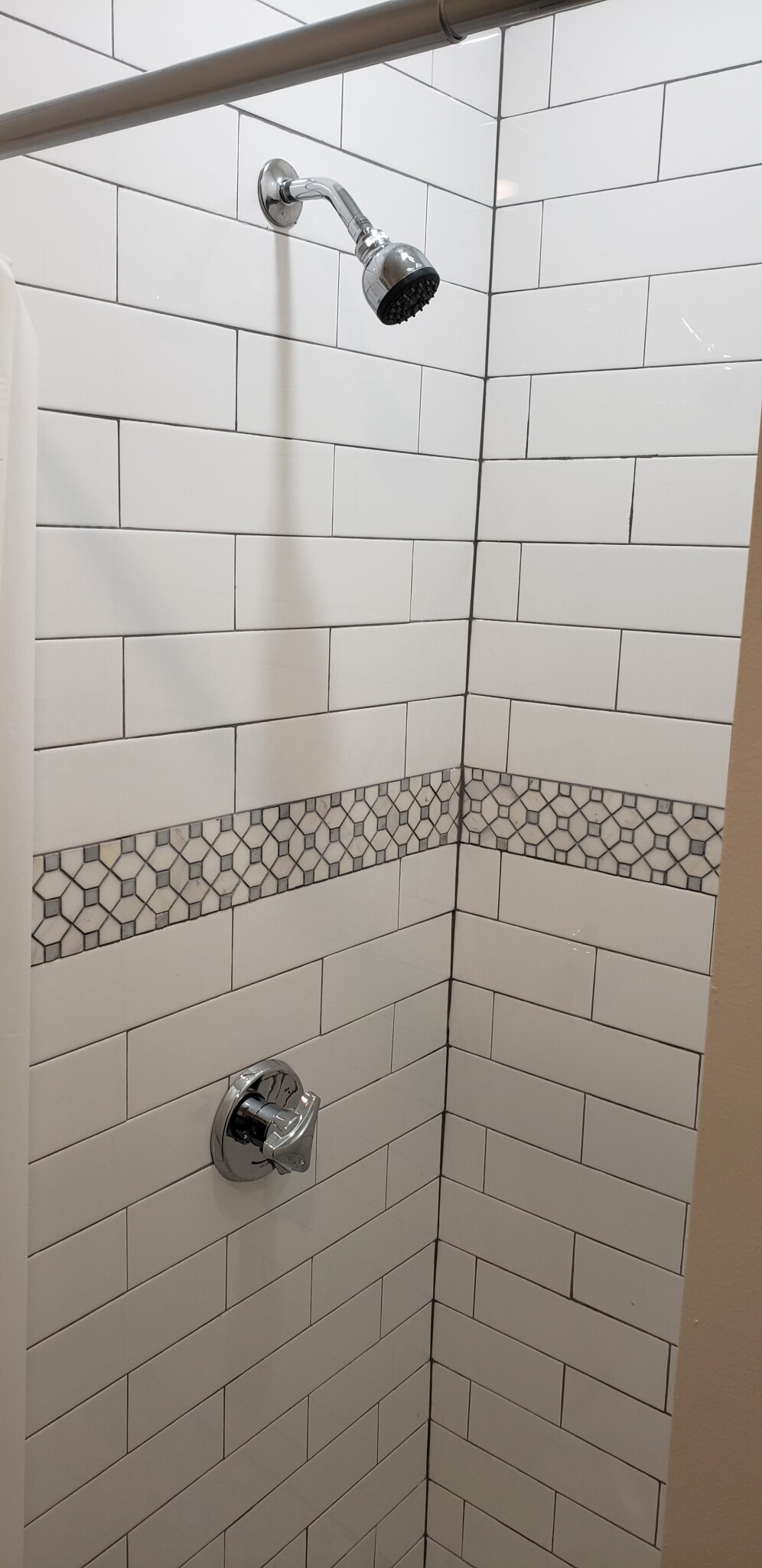 3 bed, 2 bath apartment for rent at 28 Fleet St Unit B, North End — photo 13 of 19