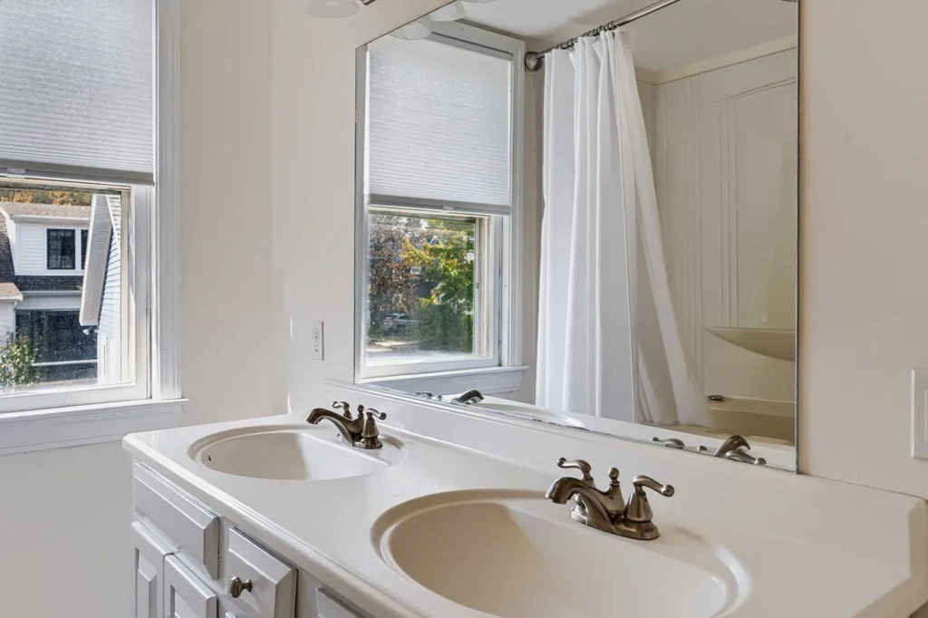3 bed, 2 bath apartment for rent at 28 Forrester St Unit 28, Newburyport — photo 29 of 42