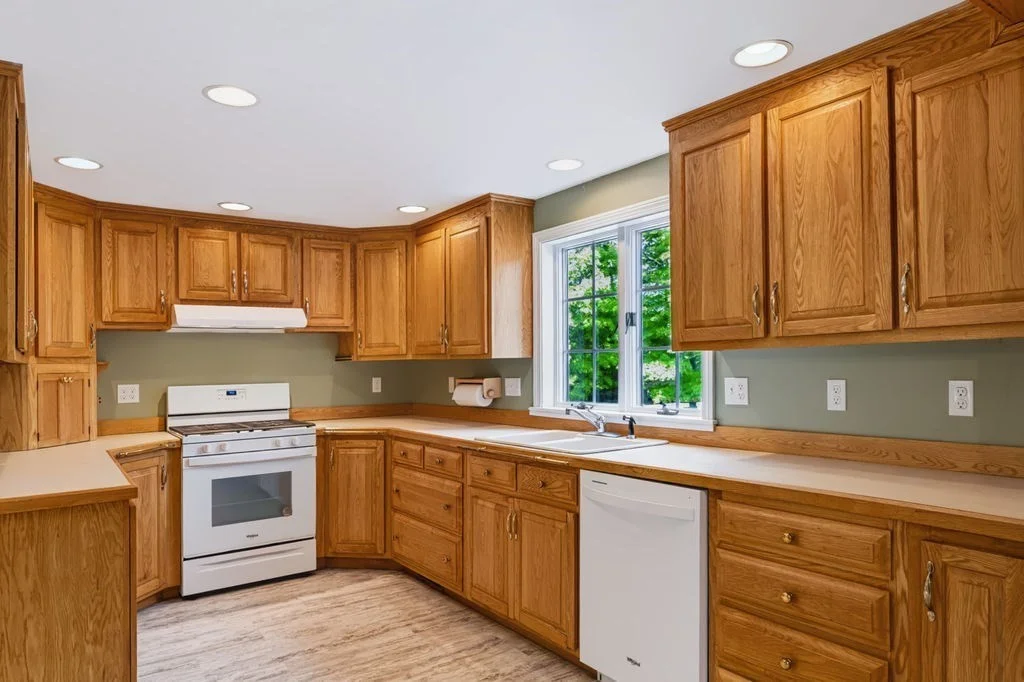 3 bed, 2 bath apartment for rent at 28 Forrester St Unit 28, Newburyport — photo 6 of 42
