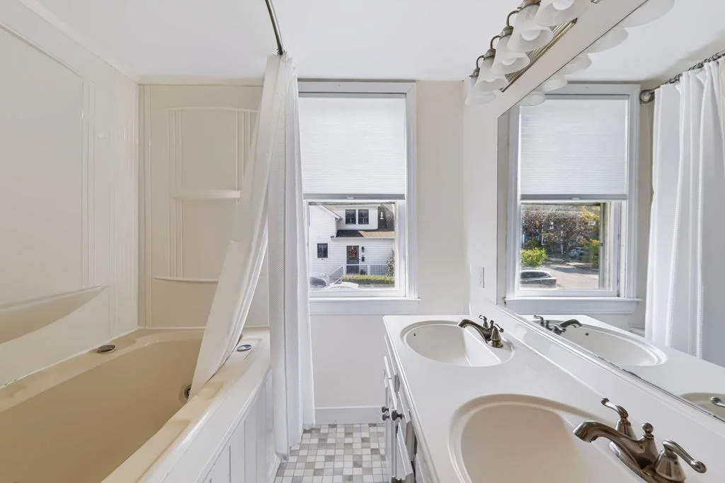 3 bed, 2 bath apartment for rent at 28 Forrester St Unit 28, Newburyport — photo 28 of 42