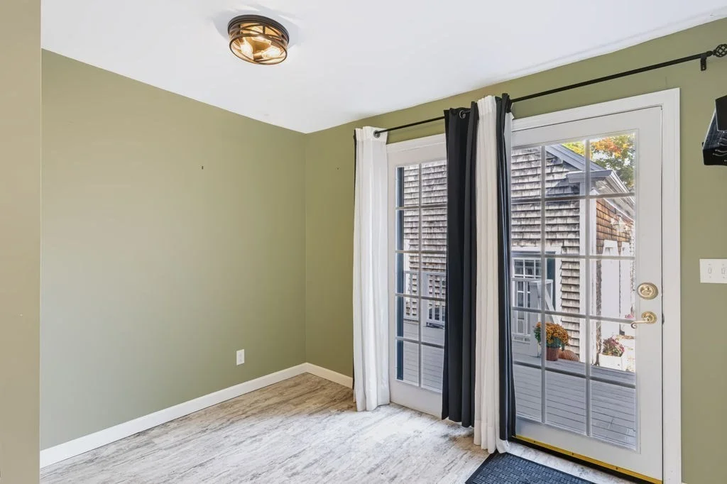 3 bed, 2 bath apartment for rent at 28 Forrester St Unit 28, Newburyport — photo 4 of 42
