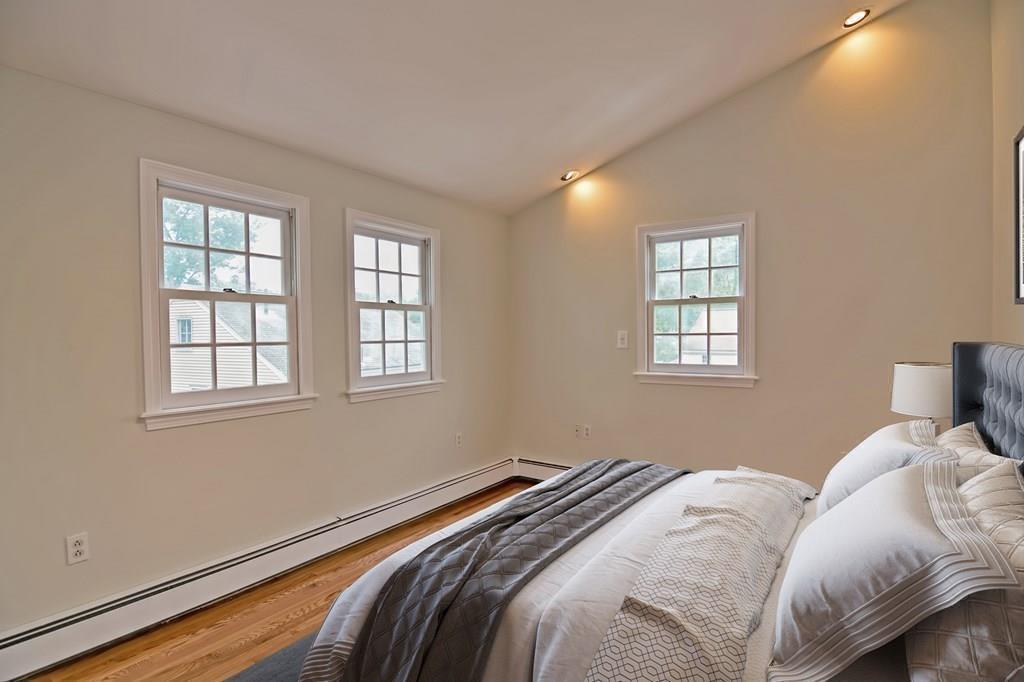 4 bed, 2 bath apartment for rent at 28 Fuller Ter Unit 2, West Newton — photo 8 of 13