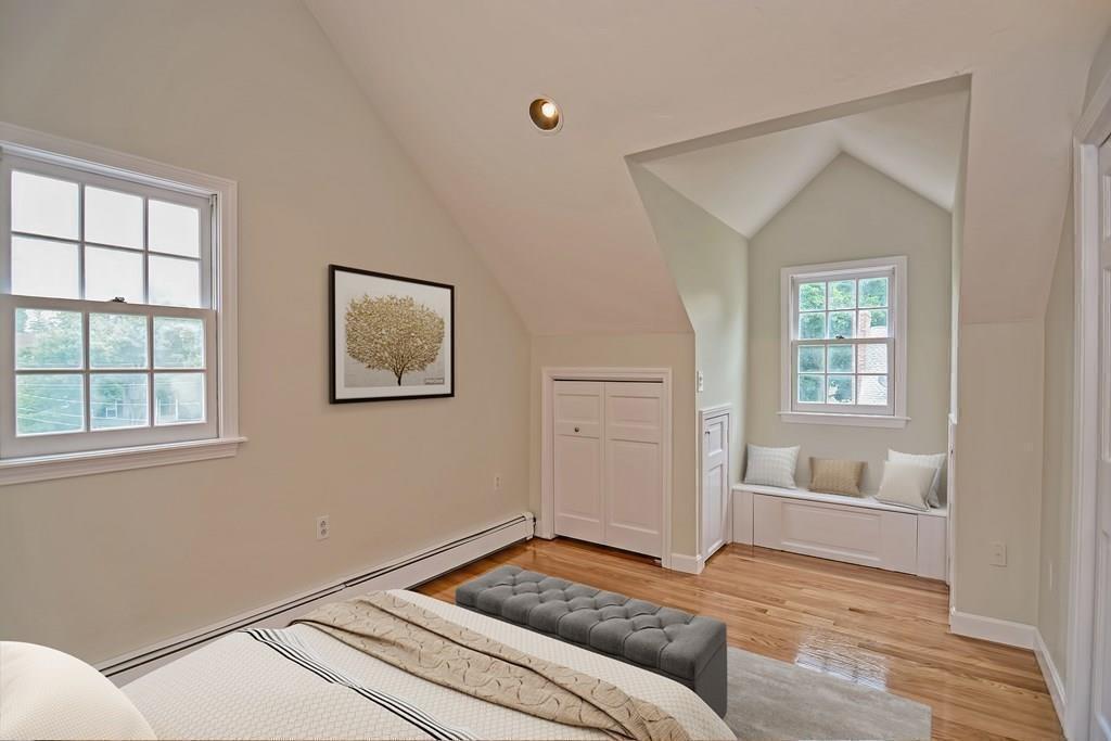 4 bed, 2 bath apartment for rent at 28 Fuller Ter Unit 2, West Newton — photo 5 of 13