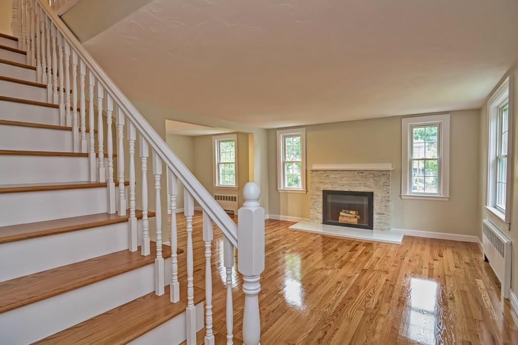 4 bed, 2 bath apartment for rent at 28 Fuller Ter Unit 2, West Newton — photo 2 of 13