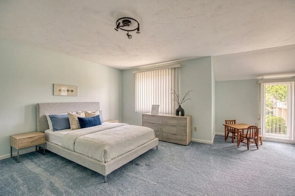 2 bed, 1 bath apartment for rent at 28 Gaslight Ln Unit 28, Easton — photo 17 of 38