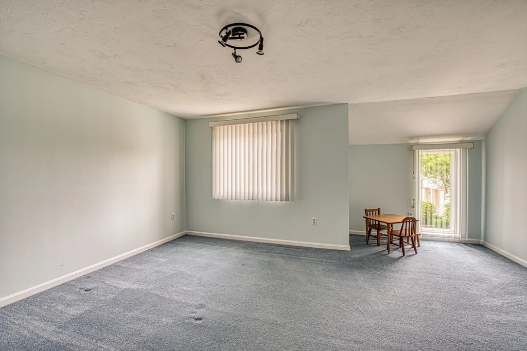 2 bed, 1 bath apartment for rent at 28 Gaslight Ln Unit 28, Easton — photo 18 of 38