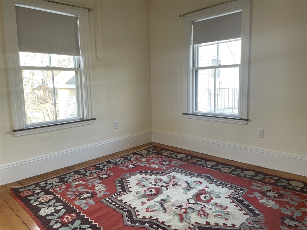 2 bed, 2 bath apartment for rent at 28 Glen Rd Unit 2, Jamaica Plain — photo 5 of 9