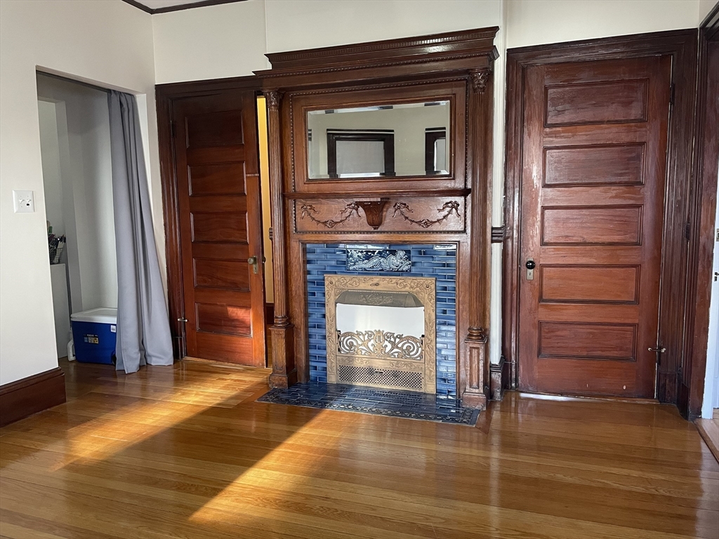 2 bed, 2 bath apartment for rent at 28 Glen Rd Unit 2, Jamaica Plain — photo 3 of 9
