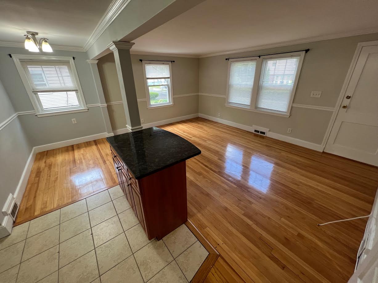 2.5 bed, 1 bath apartment for rent at 28 Glenellen Rd Unit 1, West Roxbury — photo 2 of 14