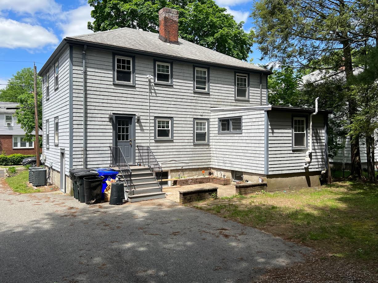2.5 bed, 1 bath apartment for rent at 28 Glenellen Rd Unit 1, West Roxbury — photo 13 of 14