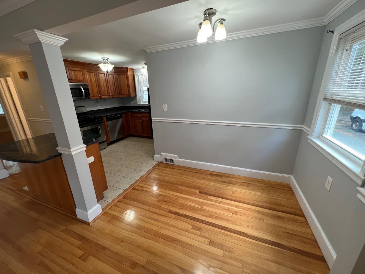 2.5 bed, 1 bath apartment for rent at 28 Glenellen Rd Unit 1, West Roxbury — photo 5 of 14