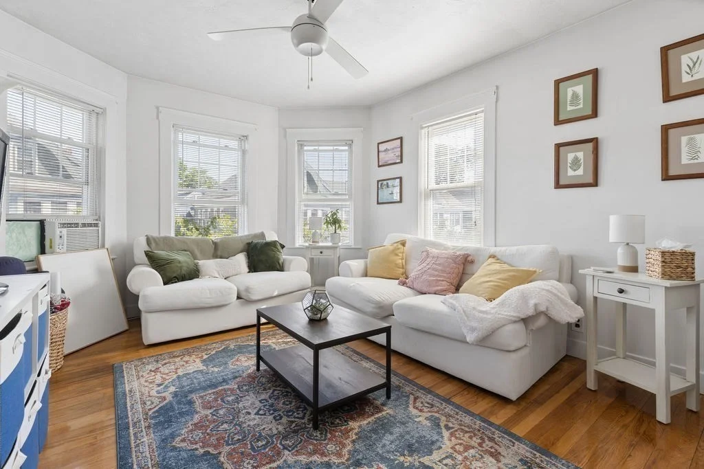 3 bed, 1 bath apartment for rent at 28 Glenrose Rd Unit 2, Dorchester — photo 2 of 21