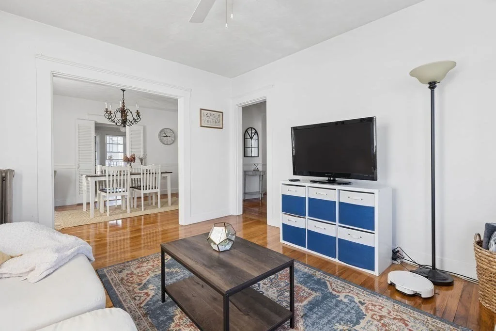 3 bed, 1 bath apartment for rent at 28 Glenrose Rd Unit 2, Dorchester — photo 3 of 21
