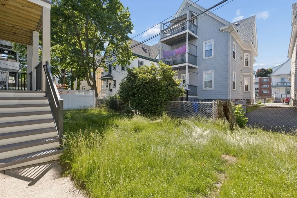 3 bed, 1 bath apartment for rent at 28 Glenrose Rd Unit 2, Dorchester — photo 20 of 21