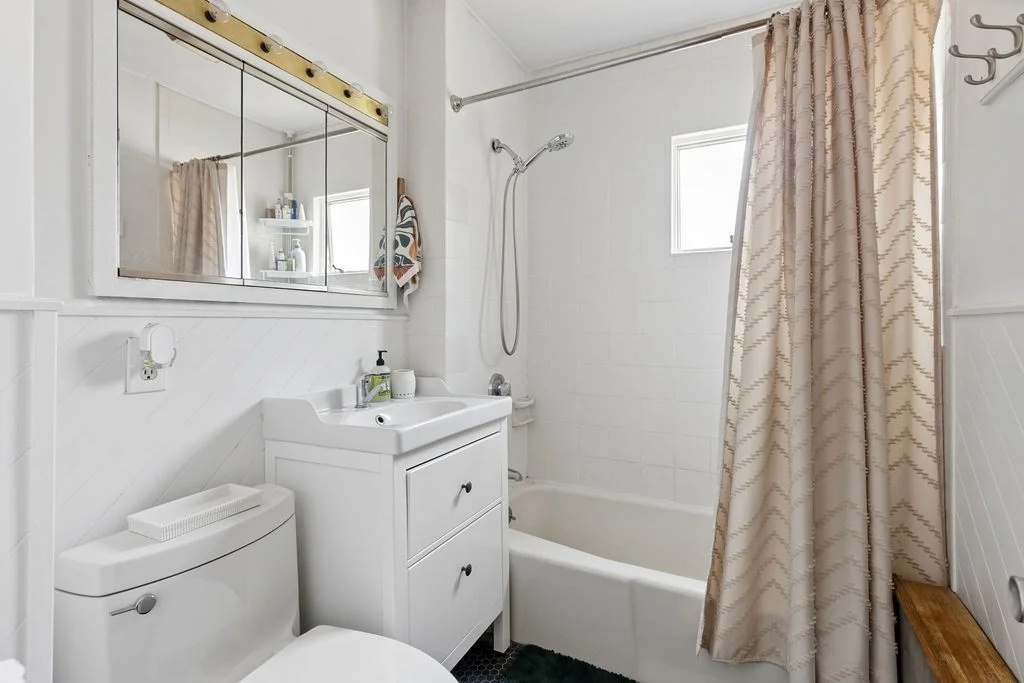 3 bed, 1 bath apartment for rent at 28 Glenrose Rd Unit 2, Dorchester — photo 10 of 21