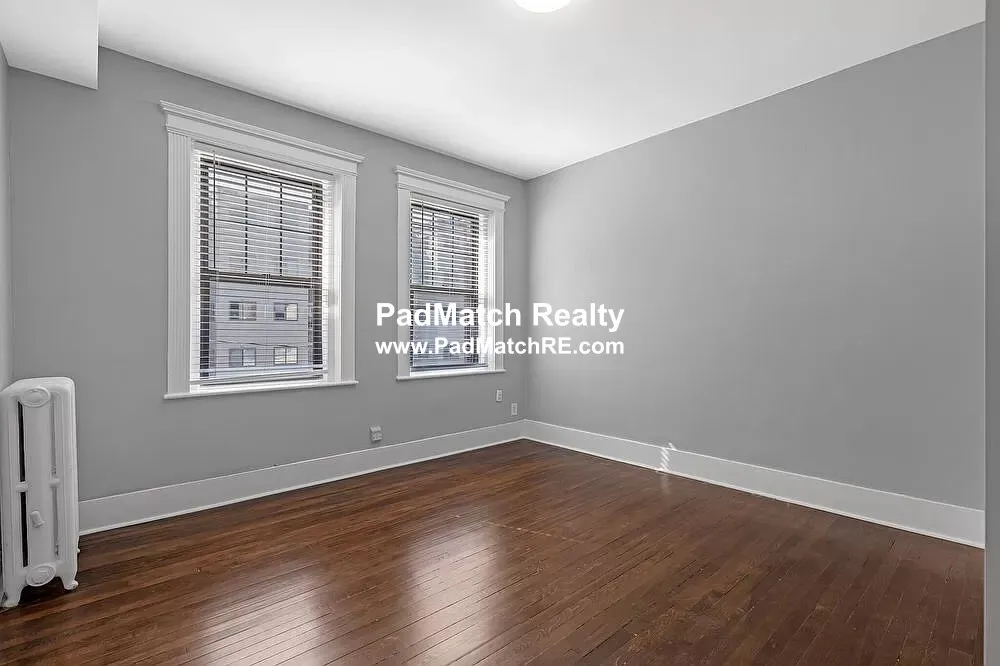 4 bed, 2 bath apartment for rent at 28 Glenville Ter Unit 2, Brighton — photo 12 of 20