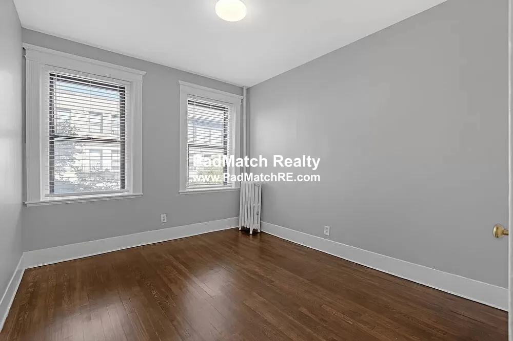 4 bed, 2 bath apartment for rent at 28 Glenville Ter Unit 2, Brighton — photo 10 of 20