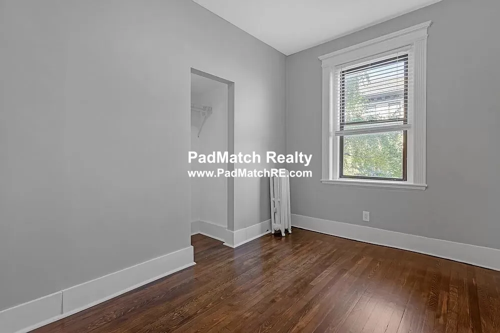 4 bed, 2 bath apartment for rent at 28 Glenville Ter Unit 2, Brighton — photo 15 of 20