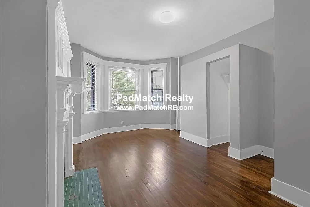 4 bed, 2 bath apartment for rent at 28 Glenville Ter Unit 2, Brighton — photo 7 of 20
