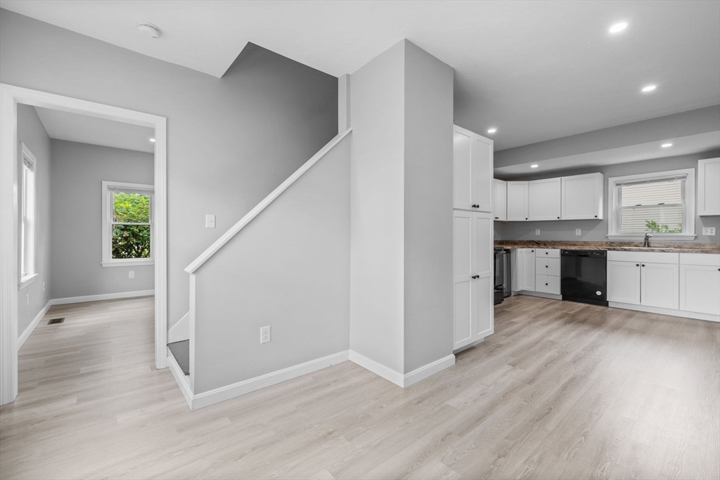 3 bed, 1 bath apartment for rent at 28 Greenwood Ave, Weymouth — photo 8 of 32