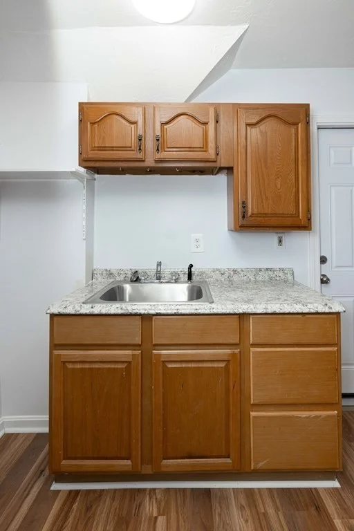 2 bed, 1 bath apartment for rent at 28 Harlem St Unit 1, Worcester — photo 5 of 16