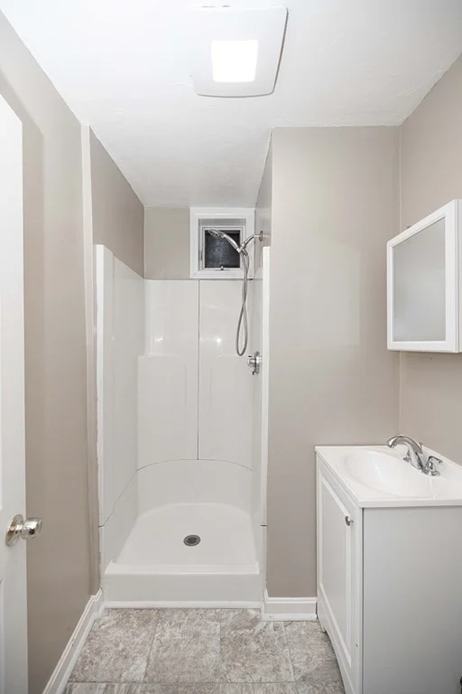 2 bed, 1 bath apartment for rent at 28 Harlem St Unit 1, Worcester — photo 2 of 16