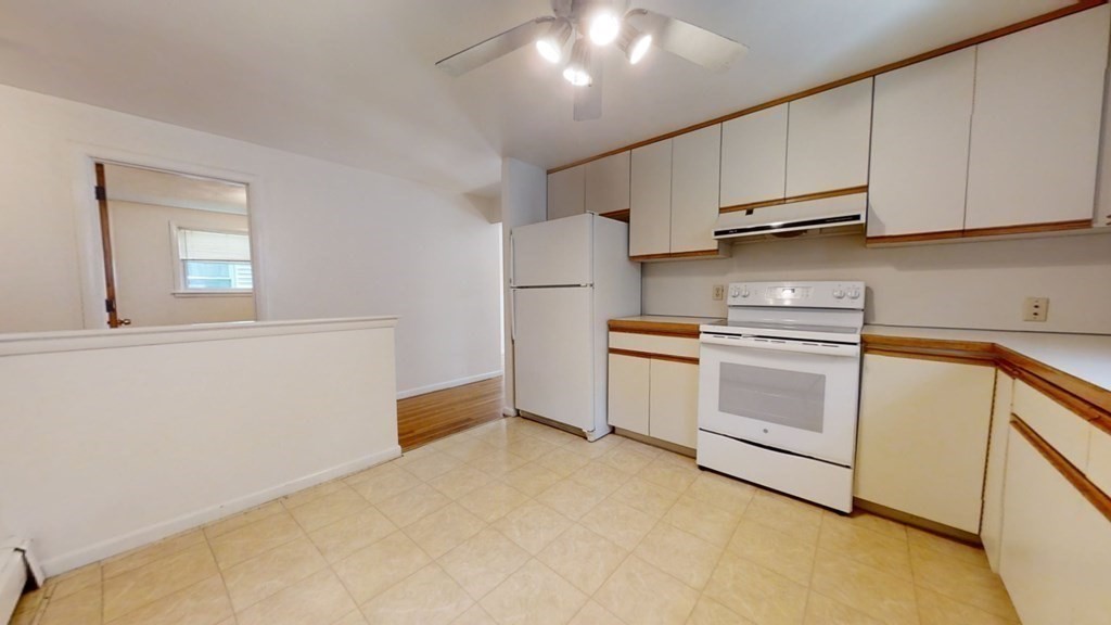 2 bed, 1 bath apartment for rent at 28 Hersom St Unit 28, Watertown — photo 4 of 11