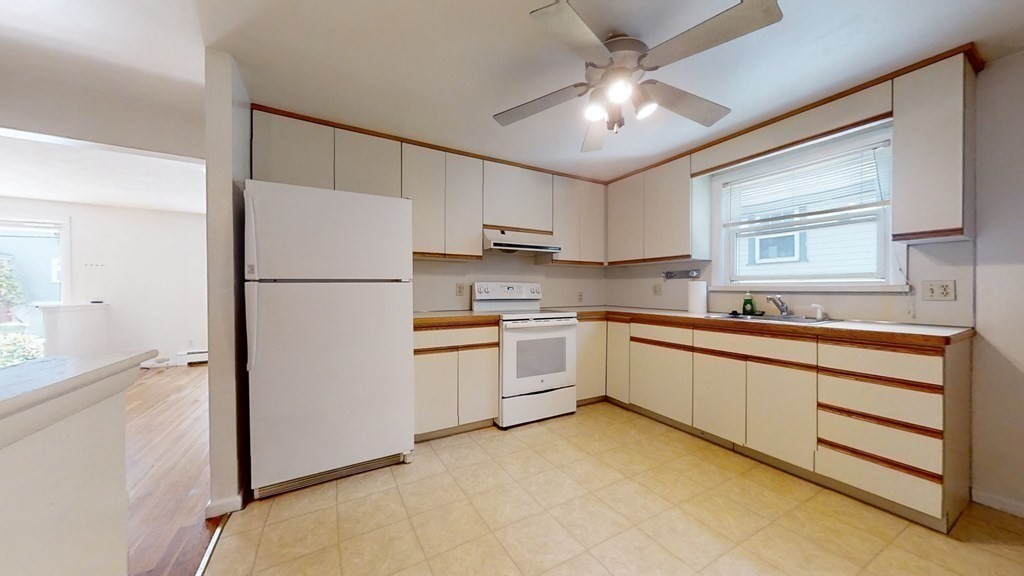 2 bed, 1 bath apartment for rent at 28 Hersom St Unit 28, Watertown — photo 5 of 11