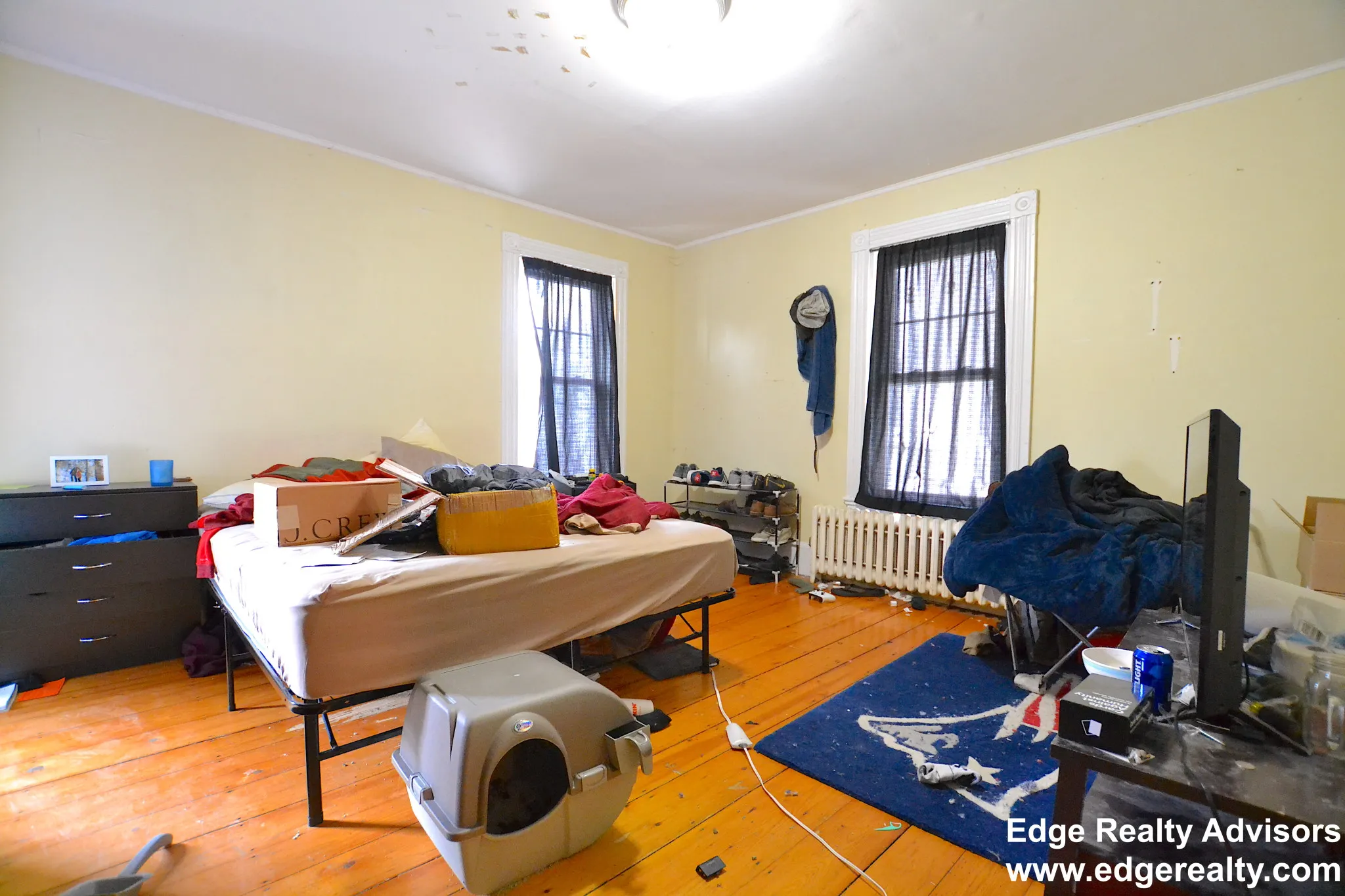 5 bed, 2 bath apartment for rent at 28 Highgate St Unit 1, Allston — photo 12 of 16