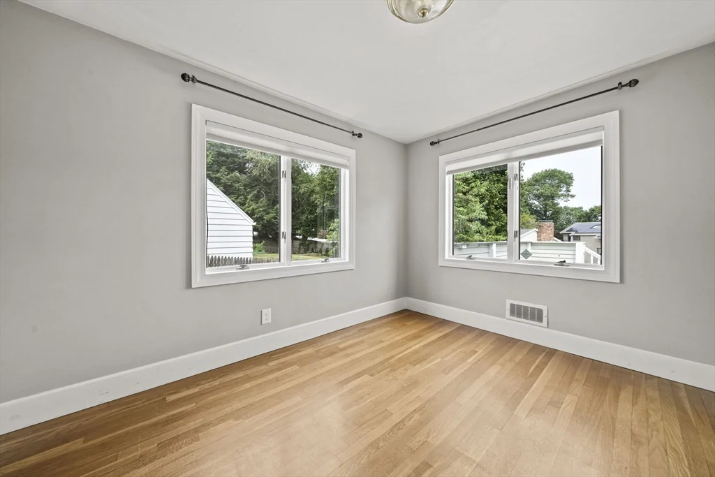 3 bed, 2 bath apartment for rent at 28 Hillside Ave, Stoneham — photo 19 of 36