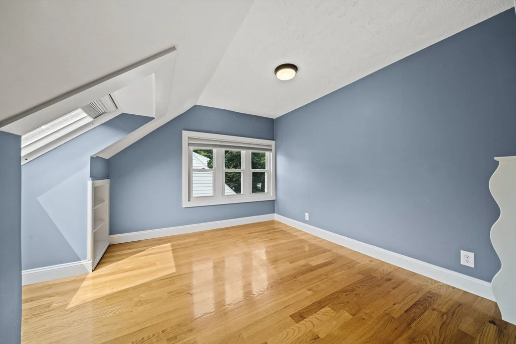 3 bed, 2 bath apartment for rent at 28 Hillside Ave, Stoneham — photo 25 of 36