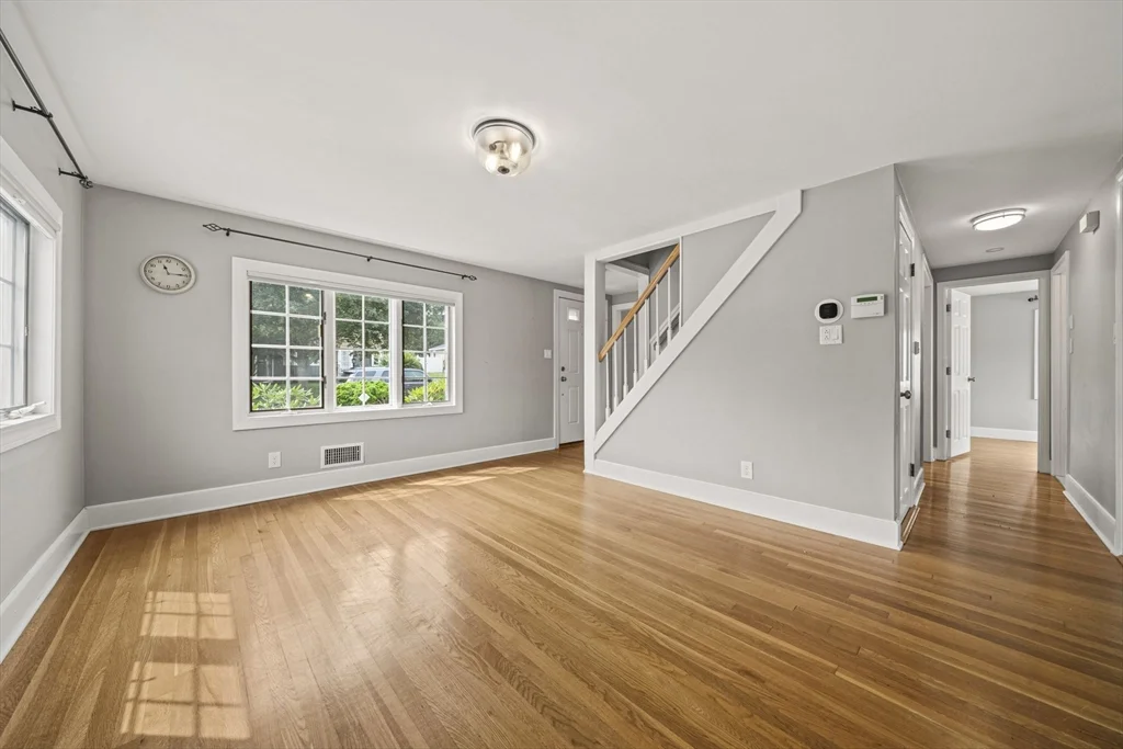 3 bed, 2 bath apartment for rent at 28 Hillside Ave, Stoneham — photo 9 of 36