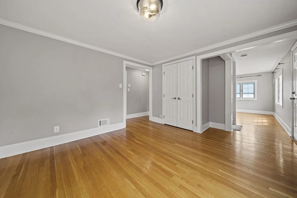3 bed, 2 bath apartment for rent at 28 Hillside Ave, Stoneham — photo 14 of 36