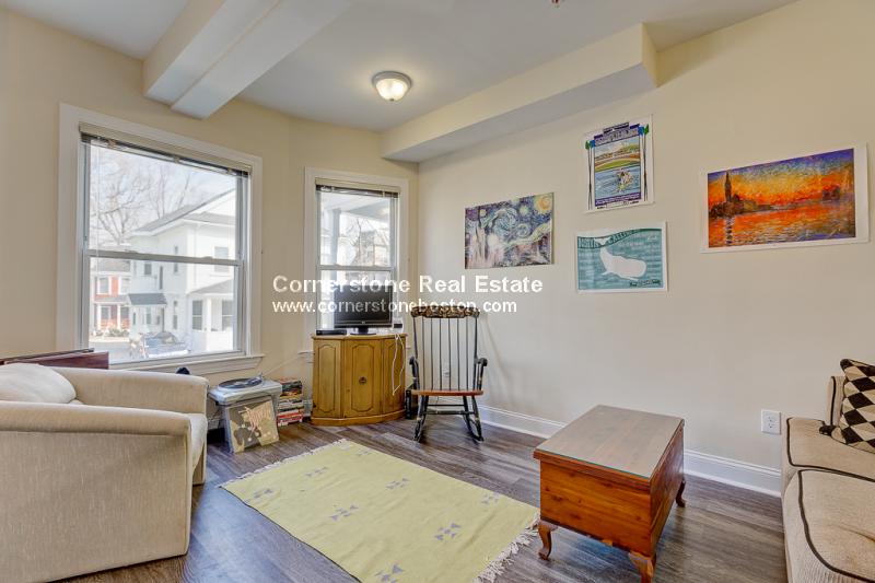 5 bed, 2 bath apartment for rent at 28 Hillside St Unit 1, Mission Hill — photo 10 of 39