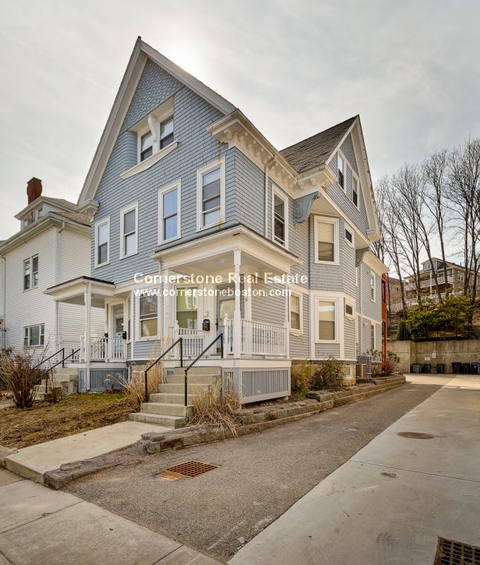 5 bed, 2 bath apartment for rent at 28 Hillside St Unit 1, Mission Hill — photo 14 of 39