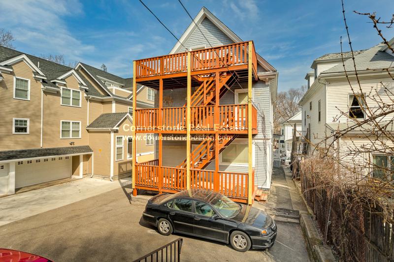 5 bed, 2 bath apartment for rent at 28 Hillside St Unit 1, Mission Hill — photo 15 of 39