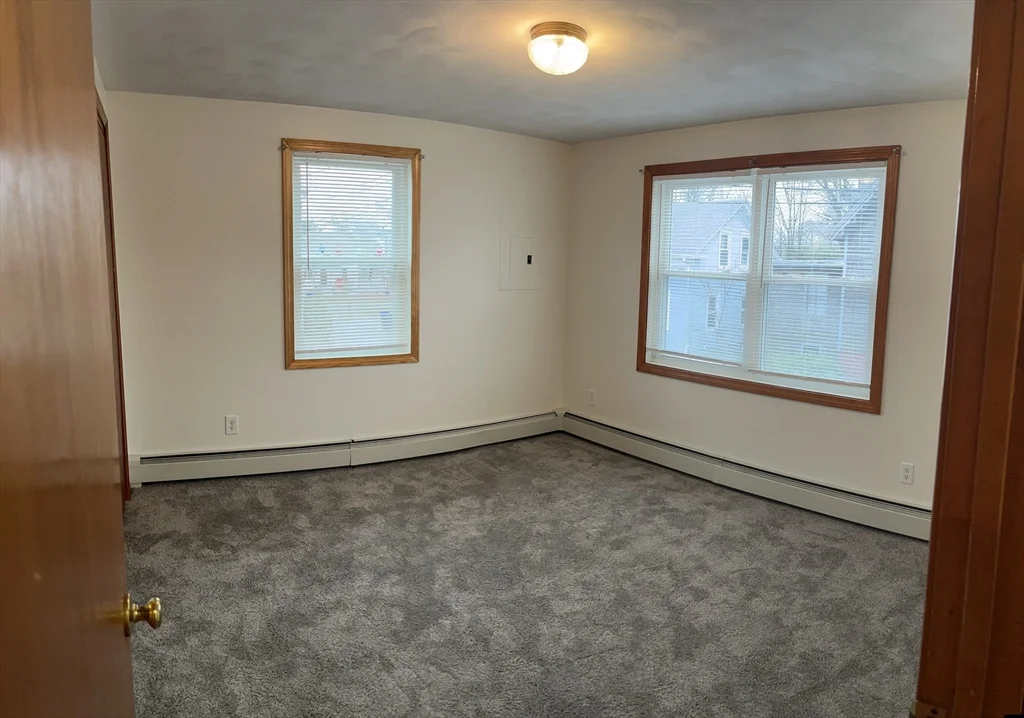 3 bed, 1 bath apartment for rent at 28 Hope St Unit 2, Warren — photo 6 of 16