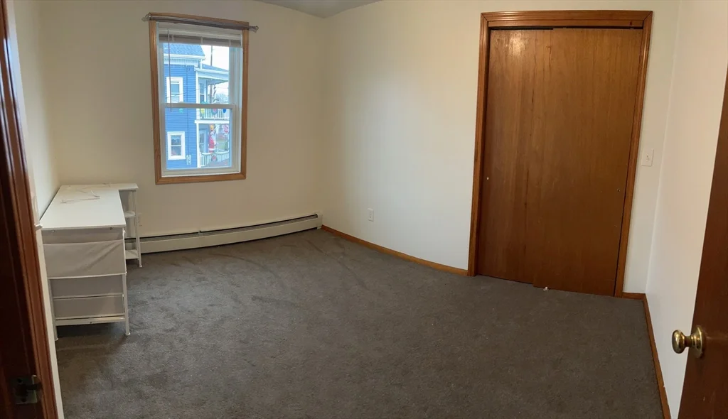 3 bed, 1 bath apartment for rent at 28 Hope St Unit 2, Warren — photo 10 of 16