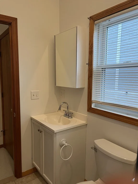 3 bed, 1 bath apartment for rent at 28 Hope St Unit 2, Warren — photo 13 of 16