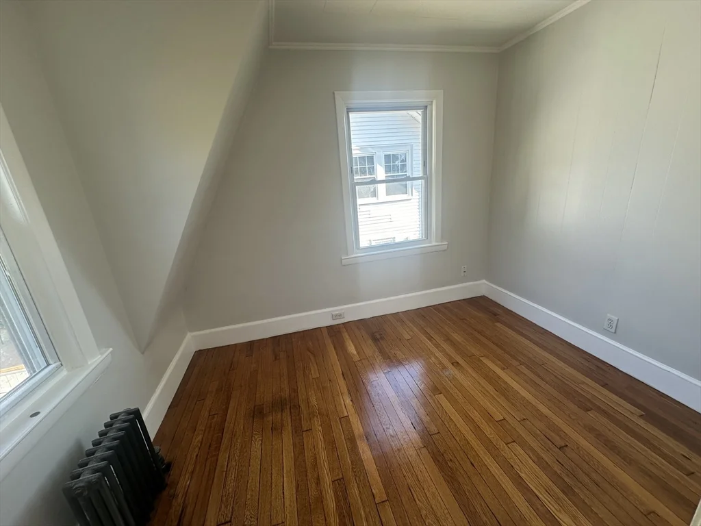 3 bed, 1 bath apartment for rent at 28 Hovey St, Quincy — photo 16 of 18