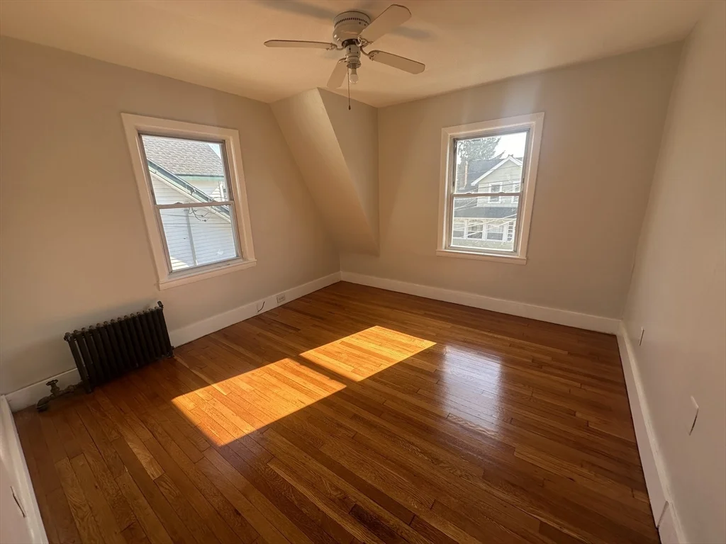 3 bed, 1 bath apartment for rent at 28 Hovey St, Quincy — photo 15 of 18