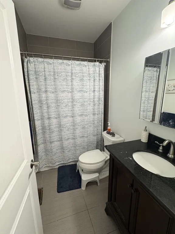 3 bed, 2 bath apartment for rent at 28 Howell St Unit 3, Dorchester — photo 7 of 11