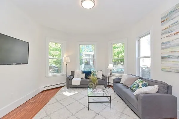 3 bed, 2 bath apartment for rent at 28 Inman St Unit 1, Mid-Cambridge — photo 4 of 29