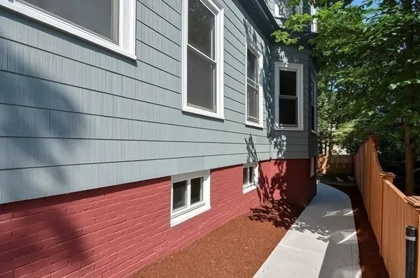 3 bed, 2 bath apartment for rent at 28 Inman St Unit 1, Mid-Cambridge — photo 27 of 29