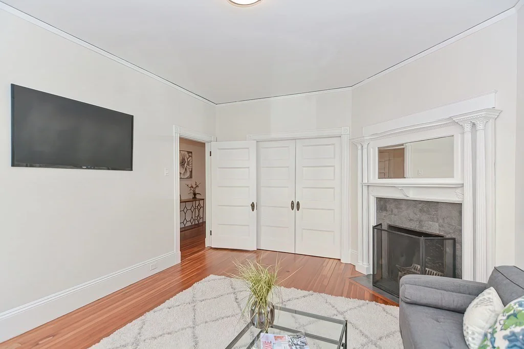4 bed, 2 bath apartment for rent at 28 Inman St Unit 2, Mid-Cambridge — photo 3 of 24