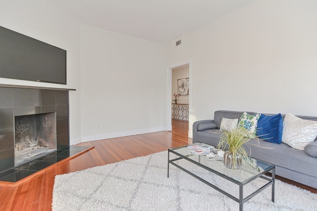 4 bed, 3 bath apartment for rent at 28 Inman St Unit 5, Central Square — photo 2 of 15