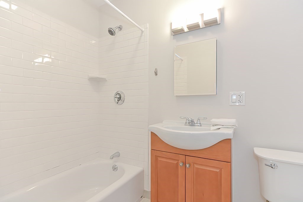 4 bed, 3 bath apartment for rent at 28 Inman St Unit 5, Central Square — photo 12 of 15