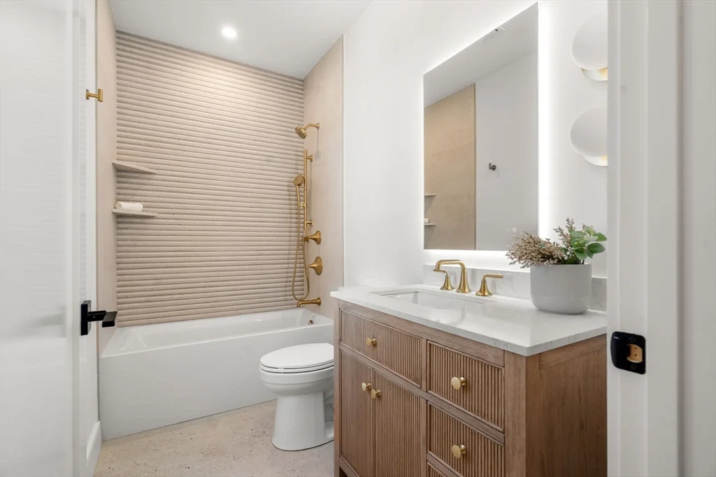 5 bed, 4+ bath apartment for rent at 28 Keefe Ave Unit 28, Newton Upper Falls — photo 21 of 36