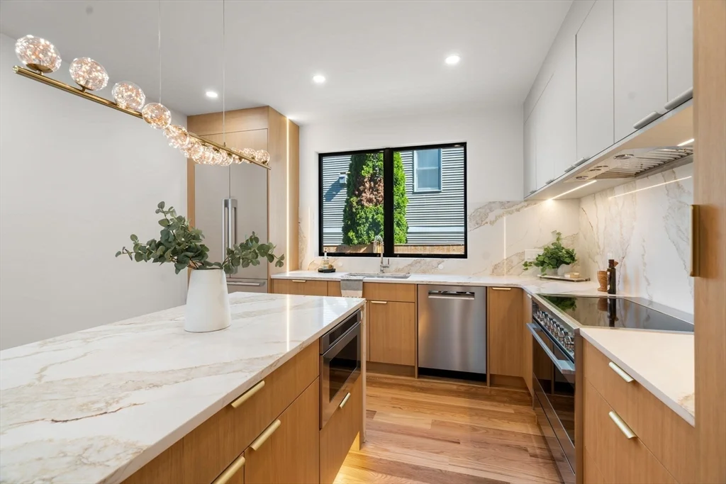 5 bed, 4+ bath apartment for rent at 28 Keefe Ave Unit 28, Newton Upper Falls — photo 11 of 36