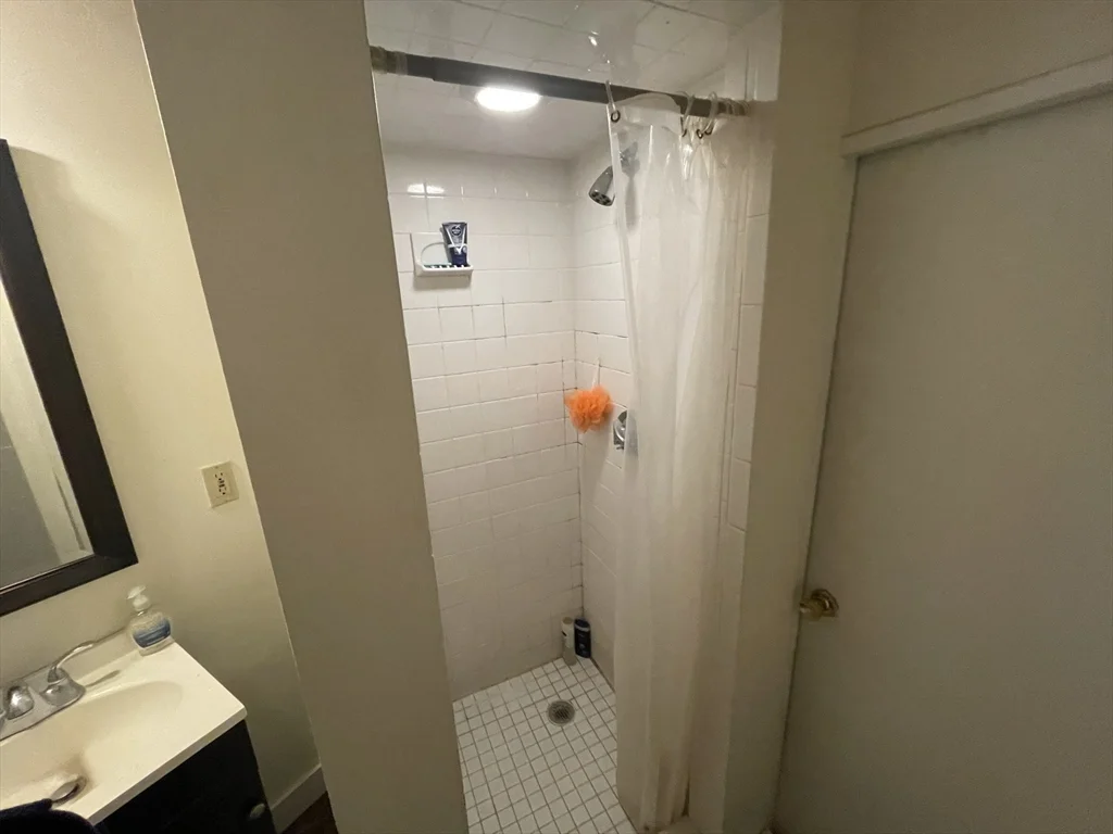 2 bed, 1 bath apartment for rent at 28 Kingston St Unit 2, Leather District — photo 7 of 7
